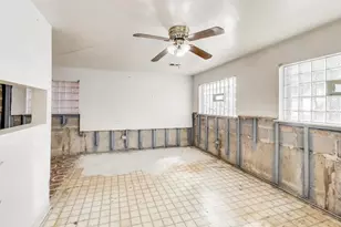10154 S Emerald Ave, Chicago, IL 60628 - Photo 12