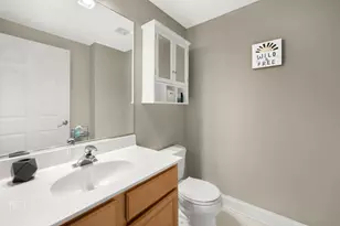 434 Mcdaniels Cir, Clarendon Hills, IL 60514 - Photo 12