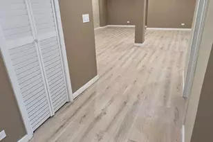 2608 W 97th St, Evergreen Park, IL 60805 - Photo 26