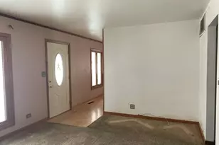 148 W Kennedy Dr, Streamwood, IL 60107 - Photo 10