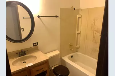 148 W Kennedy Drive, Streamwood, IL 60107 - Photo 20