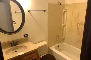 148 W Kennedy Dr, Streamwood, IL 60107 - Photo 20