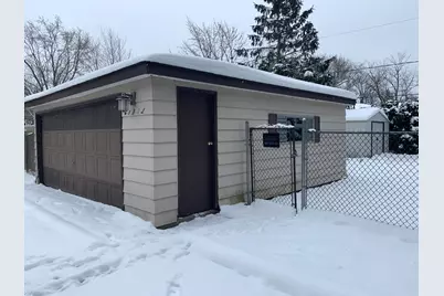 148 W Kennedy Drive, Streamwood, IL 60107 - Photo 6