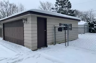 148 W Kennedy Dr, Streamwood, IL 60107 - Photo 6