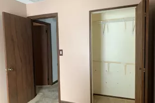 148 W Kennedy Dr, Streamwood, IL 60107 - Photo 22