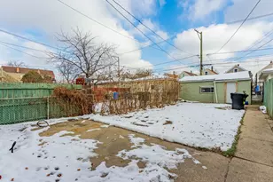 2749 S Trumbull Ave, Chicago, IL 60623 - Photo 30