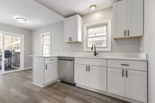 318 Elder Dr, Round Lake Park, IL 60073 - Photo 16