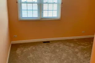 156 Brookside Dr, Glendale Heights, IL 60139 - Photo 10