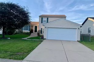 156 Brookside Dr, Glendale Heights, IL 60139 - Photo 1
