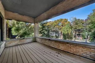 1121 W Columbia Ave, Chicago, IL 60626 - Photo 40