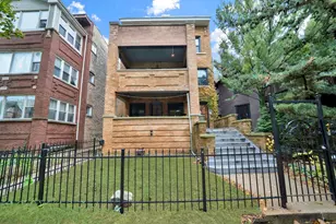 1121 W Columbia Ave, Chicago, IL 60626 - Photo 1