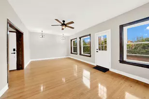 1121 W Columbia Ave, Chicago, IL 60626 - Photo 10