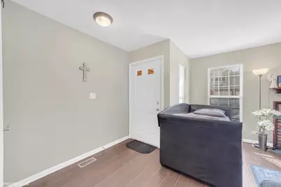 864 Lansing Court #864, Vernon Hills, IL 60061 - Photo 4