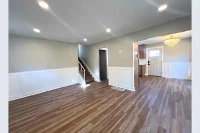 290 Merrill Avenue, Calumet City, IL 60409 - Photo 6