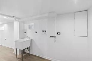 9610 S Wallace St, Chicago, IL 60628 - Photo 16