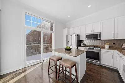 845 N May Street, Chicago, IL 60642 - Photo 10