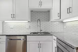 9748 Mill Dr E, Palos Park, IL 60464 - Photo 6