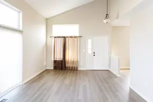 1037 Park Hill Cir, Aurora, IL 60502 - Photo 8