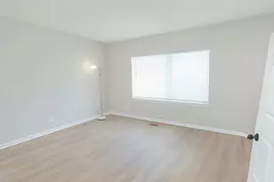 1037 Park Hill Cir, Aurora, IL 60502 - Photo 10