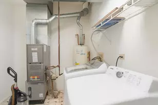 1037 Park Hill Cir, Aurora, IL 60502 - Photo 14