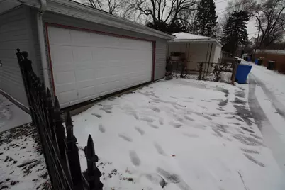 10030 S Luella Avenue, Chicago, IL 60617 - Photo 38