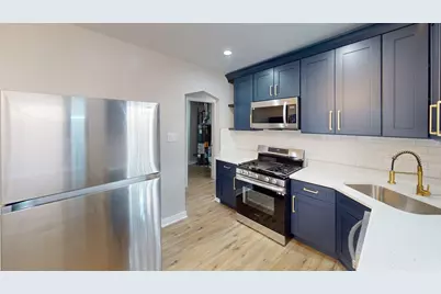 1021 W Vermont Avenue, Chicago, IL 60827 - Photo 8