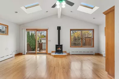 3916 Keeney Street, Skokie, IL 60076 - Photo 8