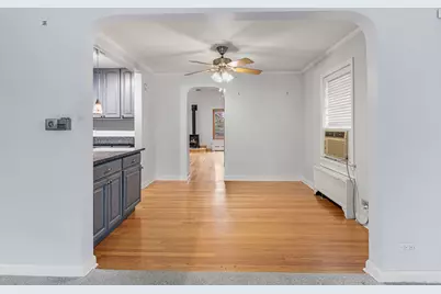 3916 Keeney Street, Skokie, IL 60076 - Photo 10