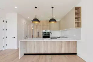 2456 W Cortez St, Chicago, IL 60622 - Photo 10