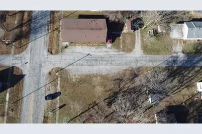 502 W Franklin Avenue, Sesser, IL 62884 - Photo 4
