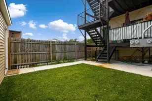 4245 S Langley Ave, Chicago, IL 60653 - Photo 12