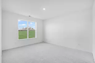 4216 Meadowridge Rd, Woodstock, IL 60098 - Photo 6