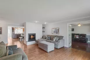 188 Oakwood Dr, Antioch, IL 60002 - Photo 10