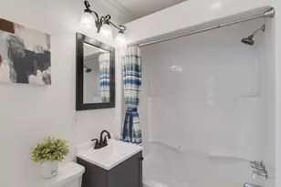 188 Oakwood Dr, Antioch, IL 60002 - Photo 20