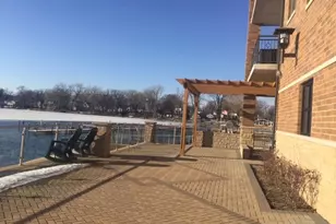 728 Diamond Lake Rd, Mundelein, IL 60060 - Photo 4