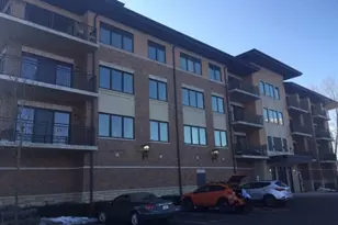 728 Diamond Lake Rd, Mundelein, IL 60060 - Photo 2