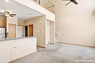 327 S Litchfield Dr, Round Lake, IL 60073 - Photo 6