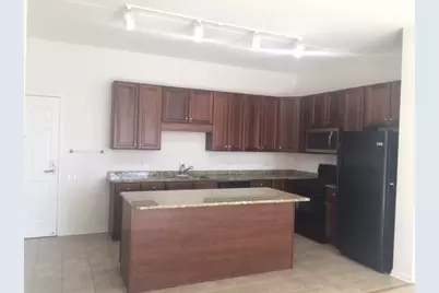 755 Diamond Lake Road #304, Mundelein, IL 60060 - Photo 4