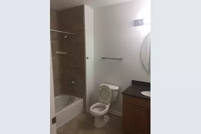 755 Diamond Lake Road #304, Mundelein, IL 60060 - Photo 8