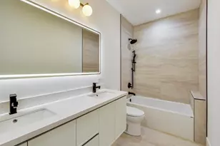 2307 W Foster Ave, Chicago, IL 60625 - Photo 32