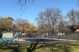 200 Willow Ln, Willow Springs, IL 60480 - Photo 2