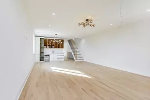 2307 W Foster Ave, Chicago, IL 60625 - Photo 6