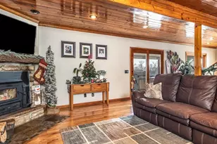 9257 N Veta Grande Rd, Scales Mound, IL 61075 - Photo 4