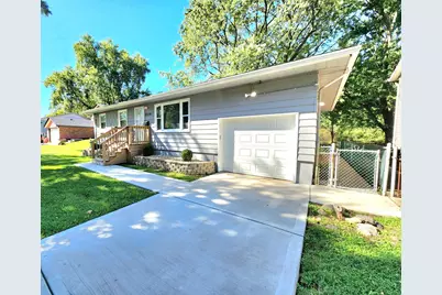 22526 Jeffrey Avenue, Sauk Village, IL 60411 - Photo 2