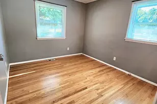 22526 Jeffrey Ave, Sauk Village, IL 60411 - Photo 6