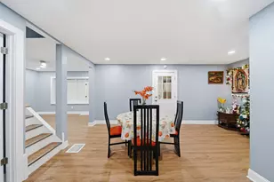 105 E Knox St, Morrison, IL 61270 - Photo 8