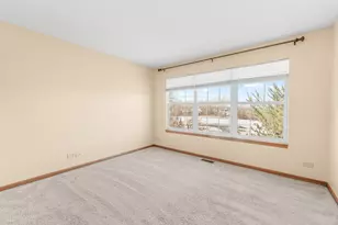 511 Pheasant Trail, Saint Charles, IL 60174 - Photo 20