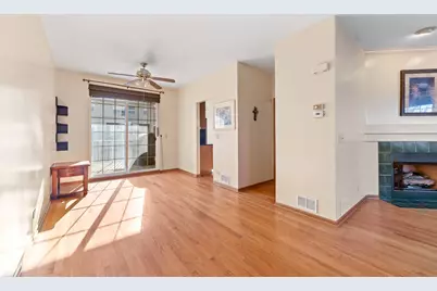 511 Pheasant Trail, Saint Charles, IL 60174 - Photo 4