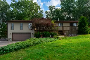 1005 Autumn Ct, Davis, IL 61019 - Photo 2
