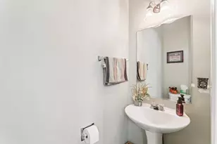 4811 Princeton Ln, Lake in the Hills, IL 60156 - Photo 10